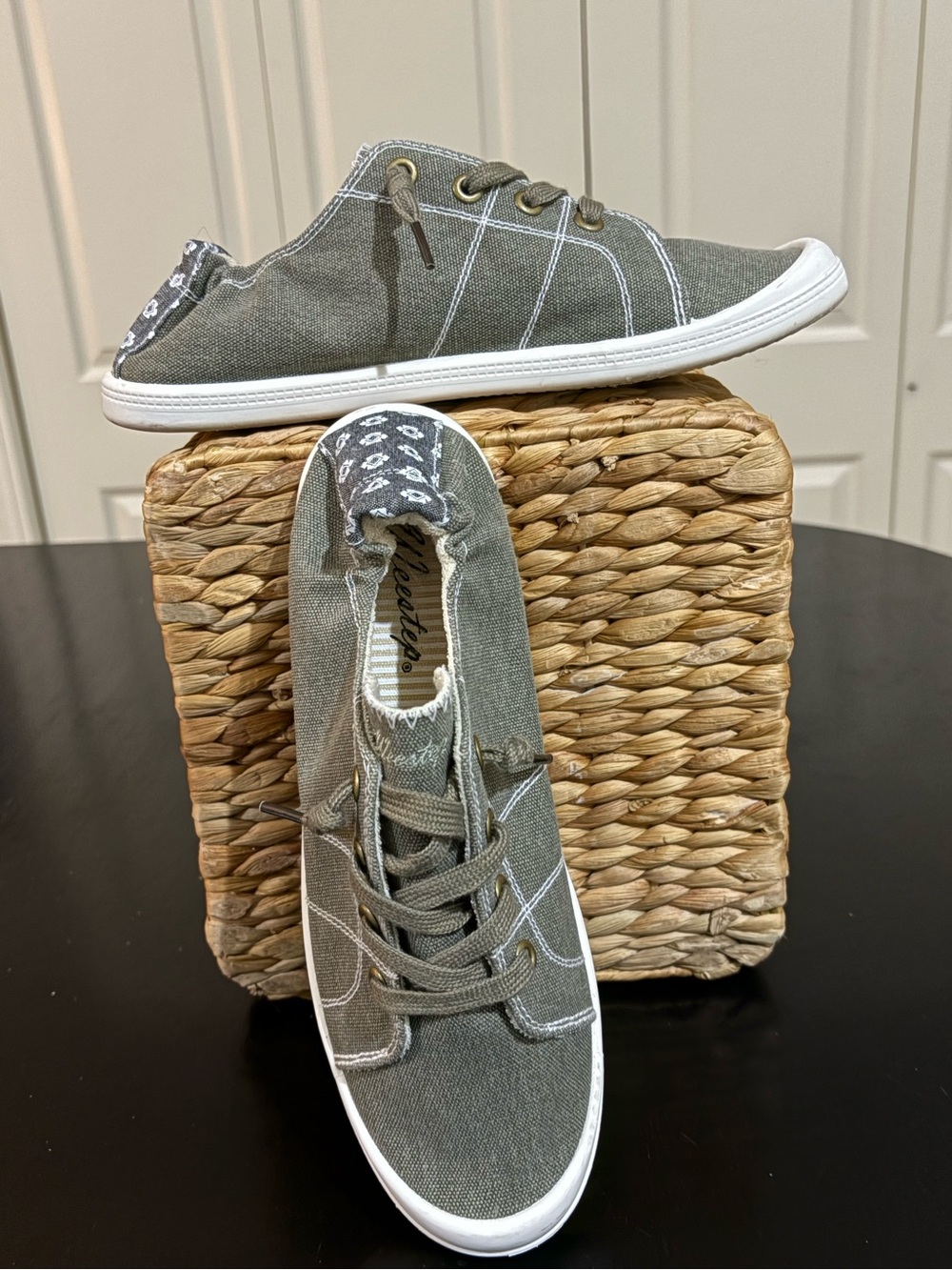 Casual Olive/gray Canvas Slip-On Sneakers with Laces - Picture 3 of 11